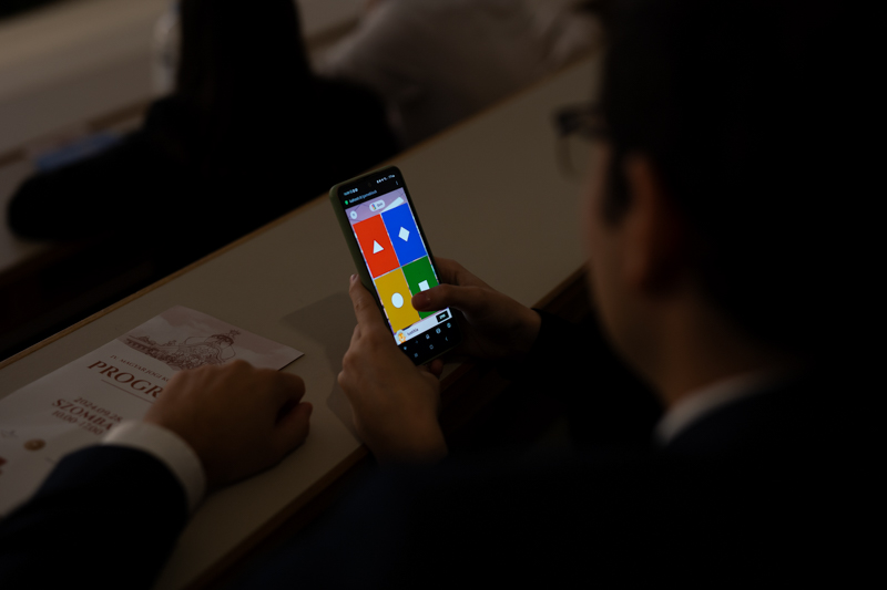 2024-09-28-magyar-jogi-konyvszalon-800px_0421