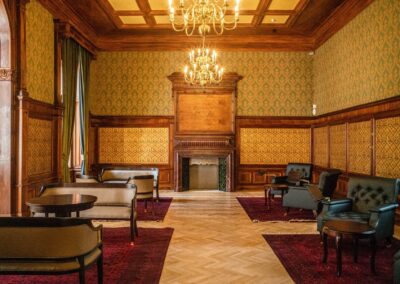 Jogi Könyvszalon előtér